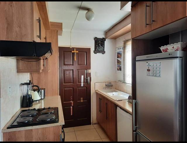 2 BEDROOM HOUSE FOR SALE IN PALM SPRINGS